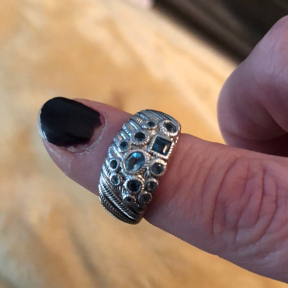 Judith Ripka sterling silver ring with shades of blue topaz